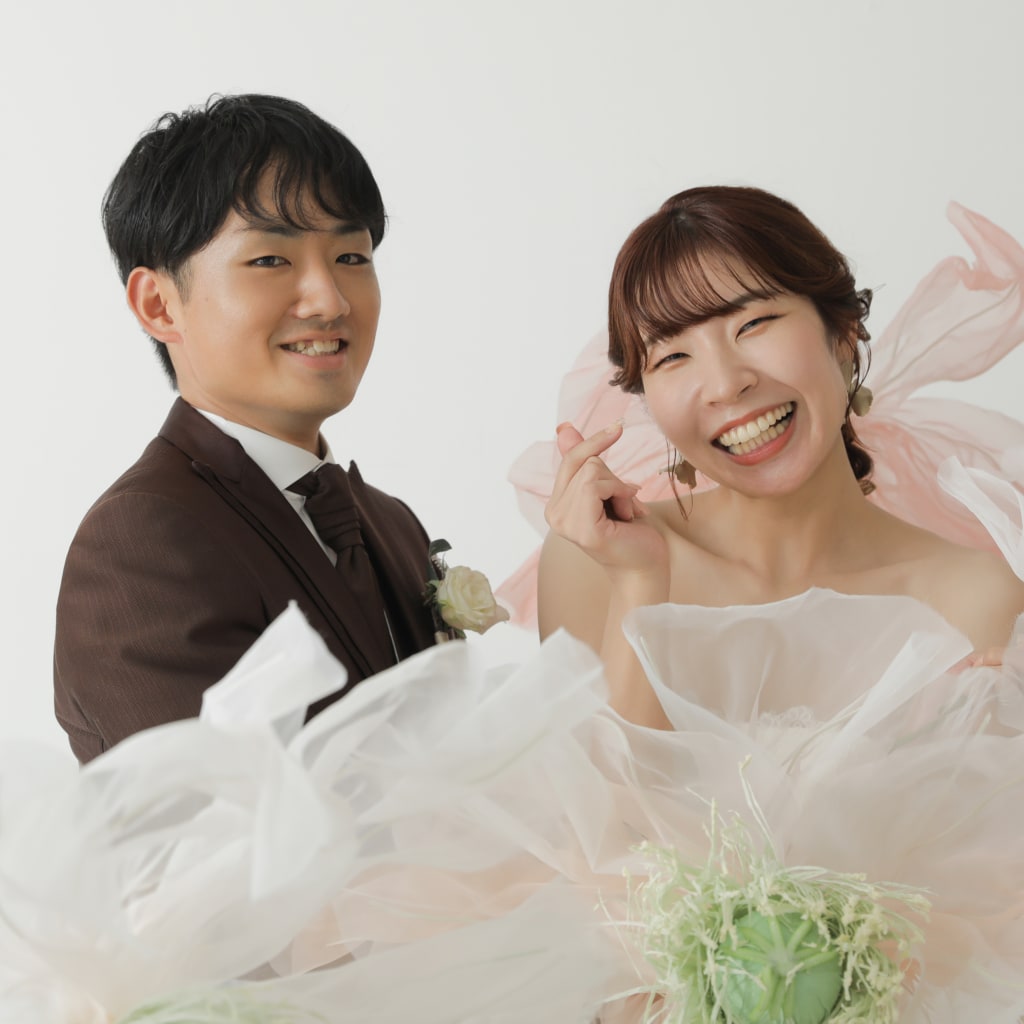 洋装ハウススタジオで楽しく撮影！ | デコルテフォトグラフィー | 前撮り・フォトウェディング