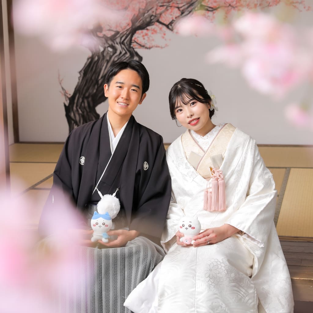 お気に入りたちと一緒に | デコルテフォトグラフィー | 前撮り・フォトウェディング