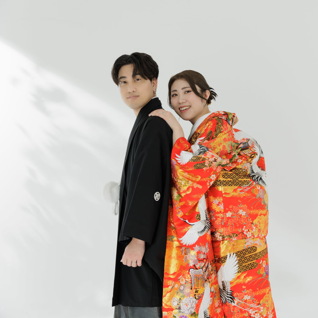 シンプルなスタジオも華やかなスタジオも！ | デコルテフォトグラフィー | 前撮り・フォトウェディング