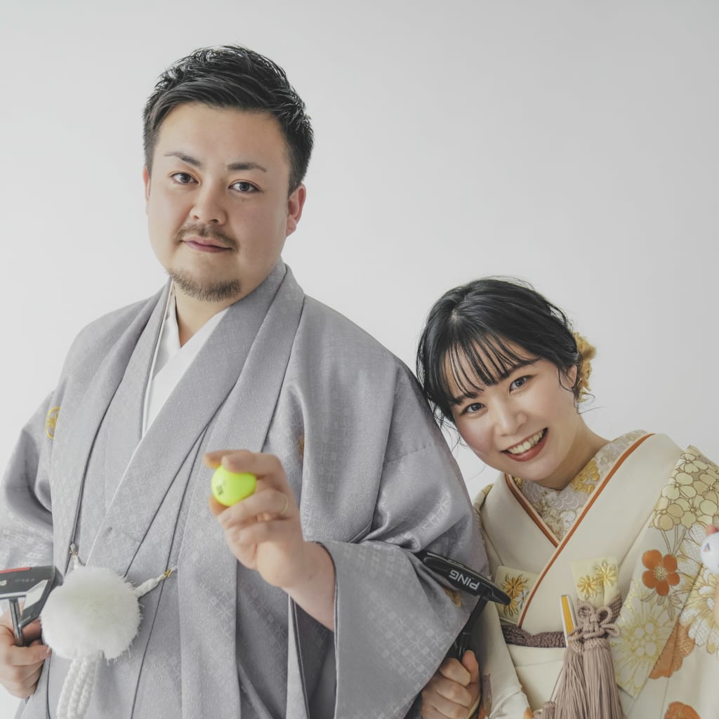 小物も使ってスタジオプラス | デコルテフォトグラフィー | 前撮り・フォトウェディング
