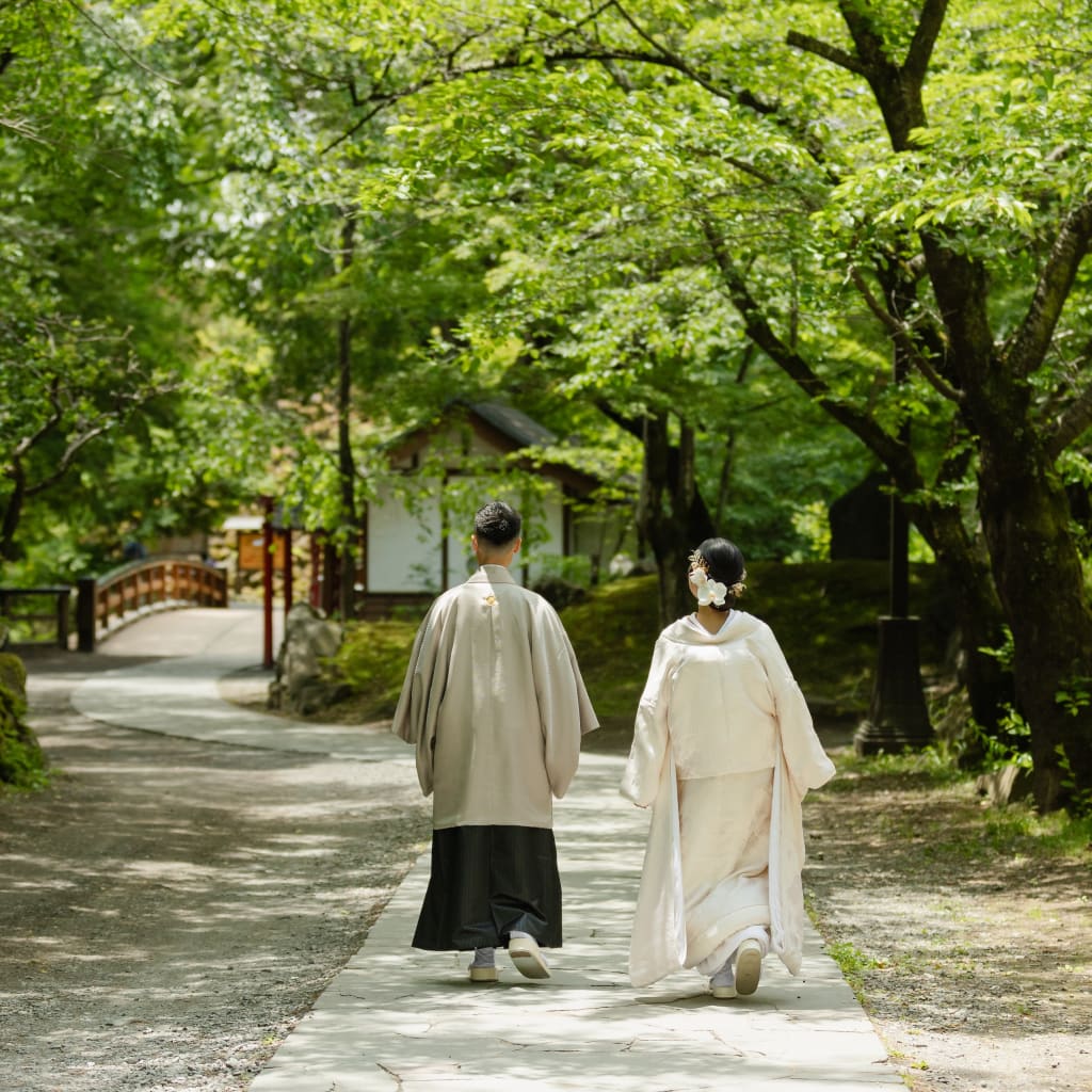 軽井沢で和装と洋装ロケーション | デコルテフォトグラフィー | 前撮り・フォトウェディング