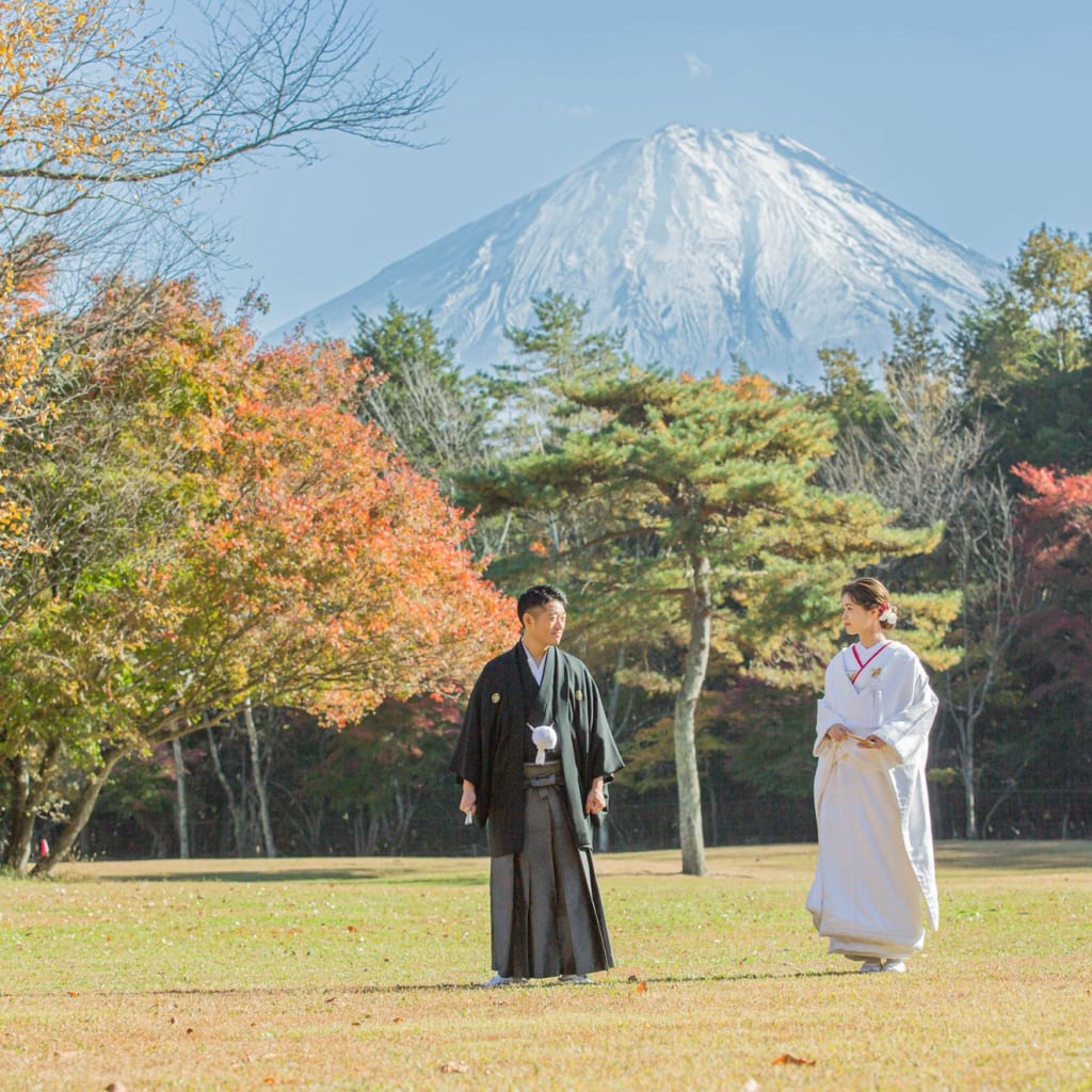 秋の大人気紅葉の富士山ロケーション撮影 | デコルテフォトグラフィー | 前撮り・フォトウェディング