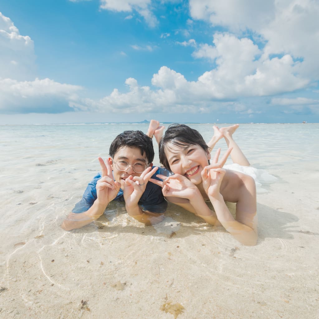 	Having fun at the sea