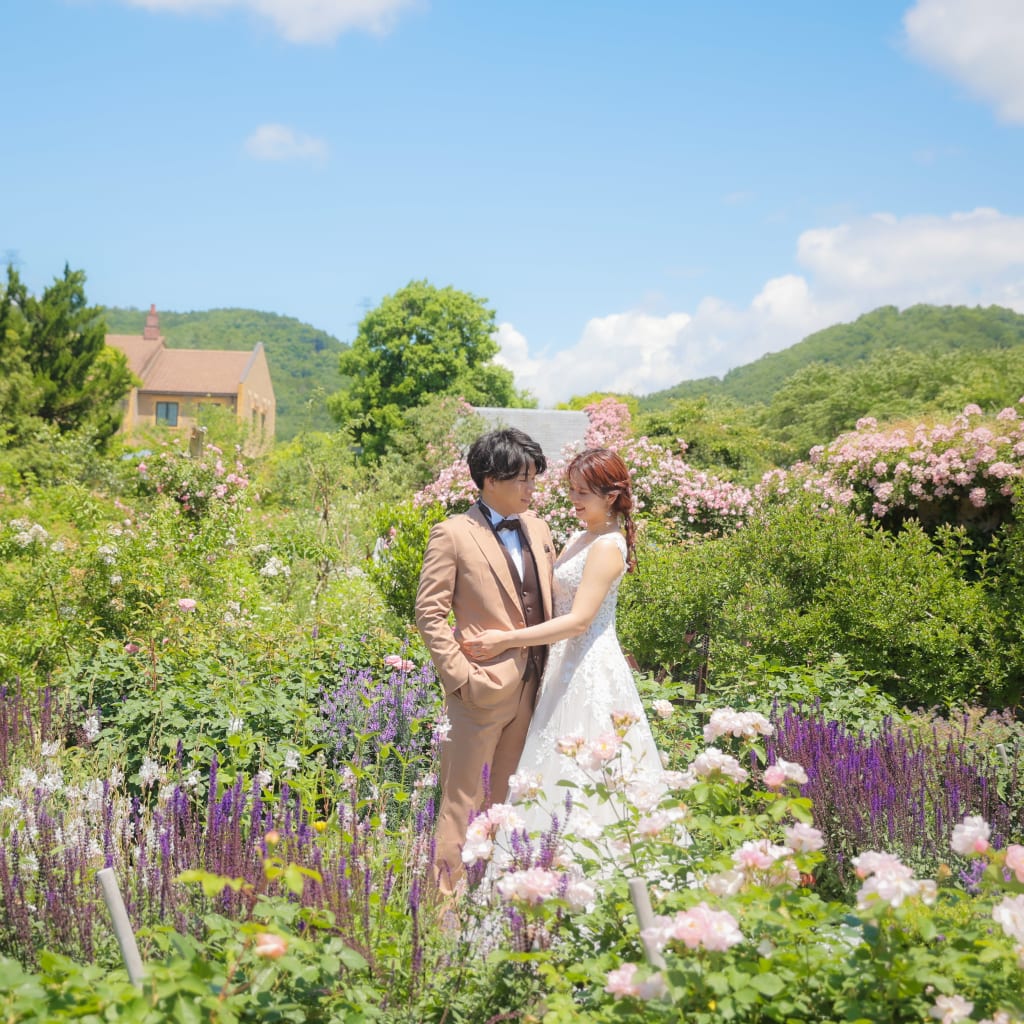 English Gardenで豪華なウェディングフォトを残しませんか？ | デコルテフォトグラフィー | 前撮り・フォトウェディング