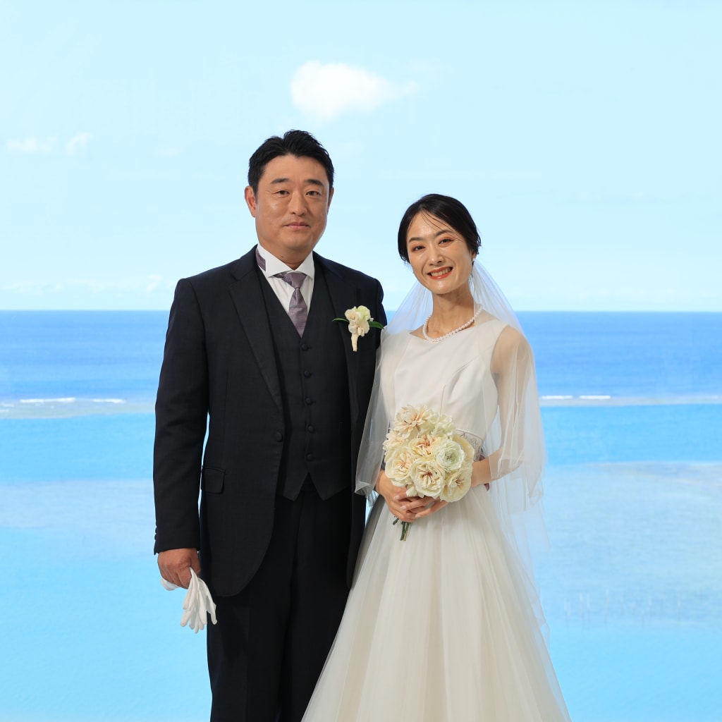 チャペル&ビーチでどっちも撮影♡ | デコルテフォトグラフィー | 前撮り・フォトウェディング