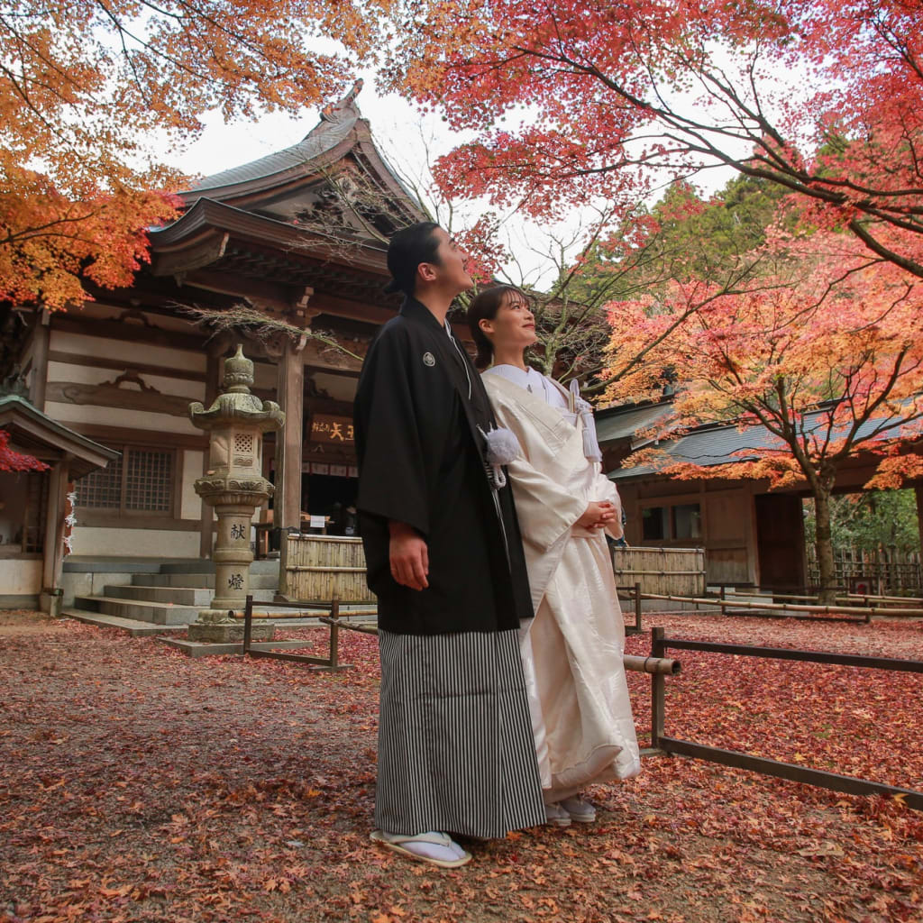 紅葉最強スポット | デコルテフォトグラフィー | 前撮り・フォトウェディング