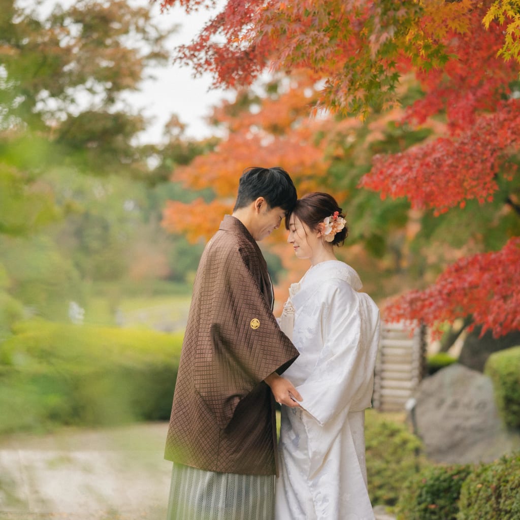 花田苑と紅葉 | デコルテフォトグラフィー | 前撮り・フォトウェディング