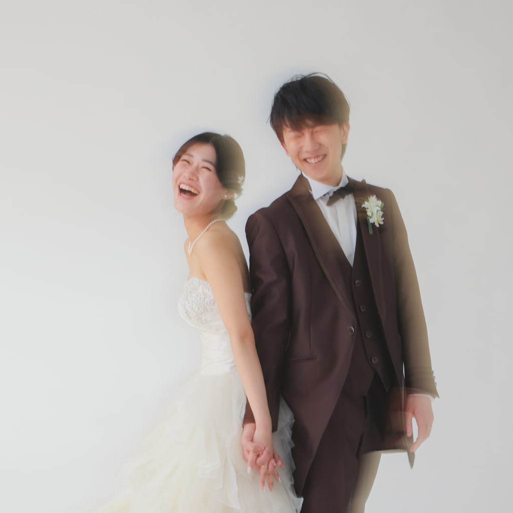 洋装スタジオplus | デコルテフォトグラフィー | 前撮り・フォトウェディング