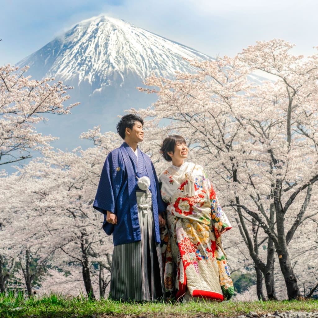 和装＋洋装　春の桜と富士山ロケーション | デコルテフォトグラフィー | 前撮り・フォトウェディング