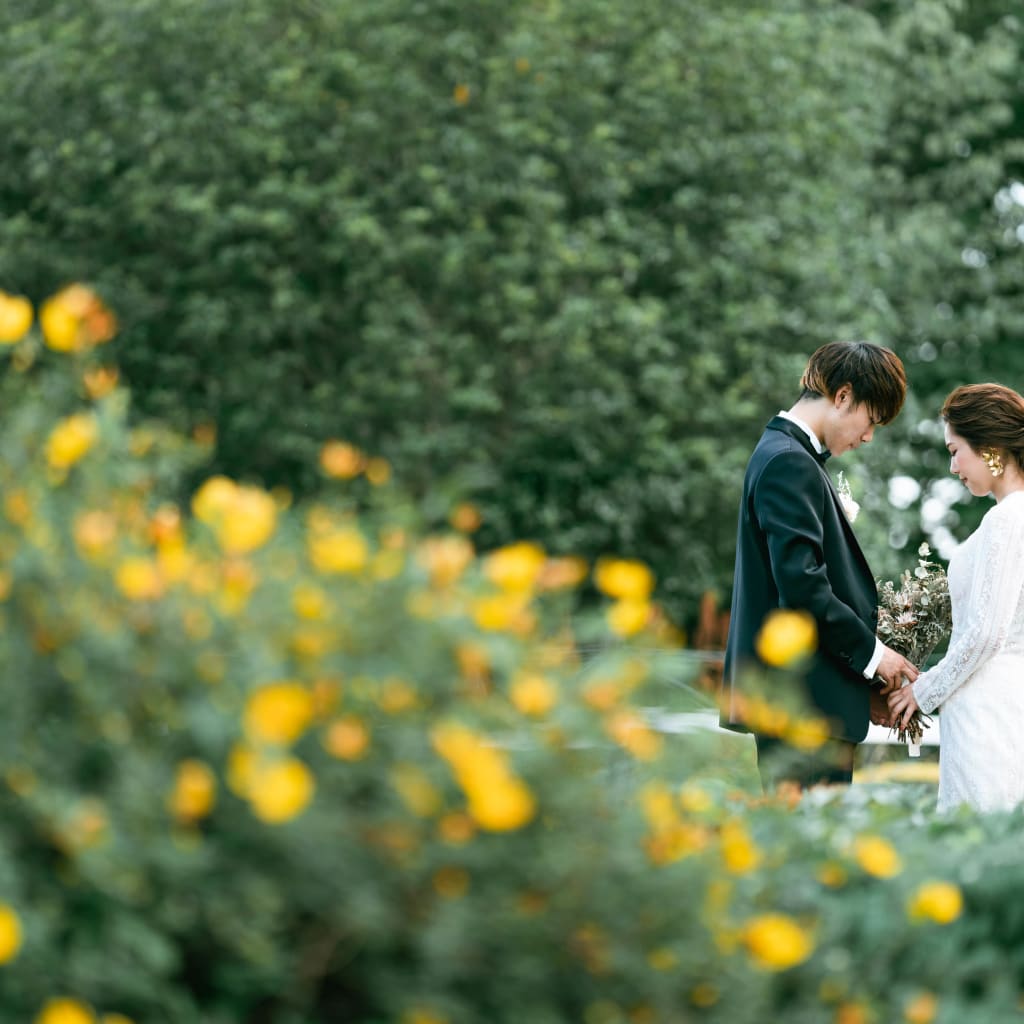 洋装　ロケーション　おしゃれ　ウェディングドレス　タキシード　公園