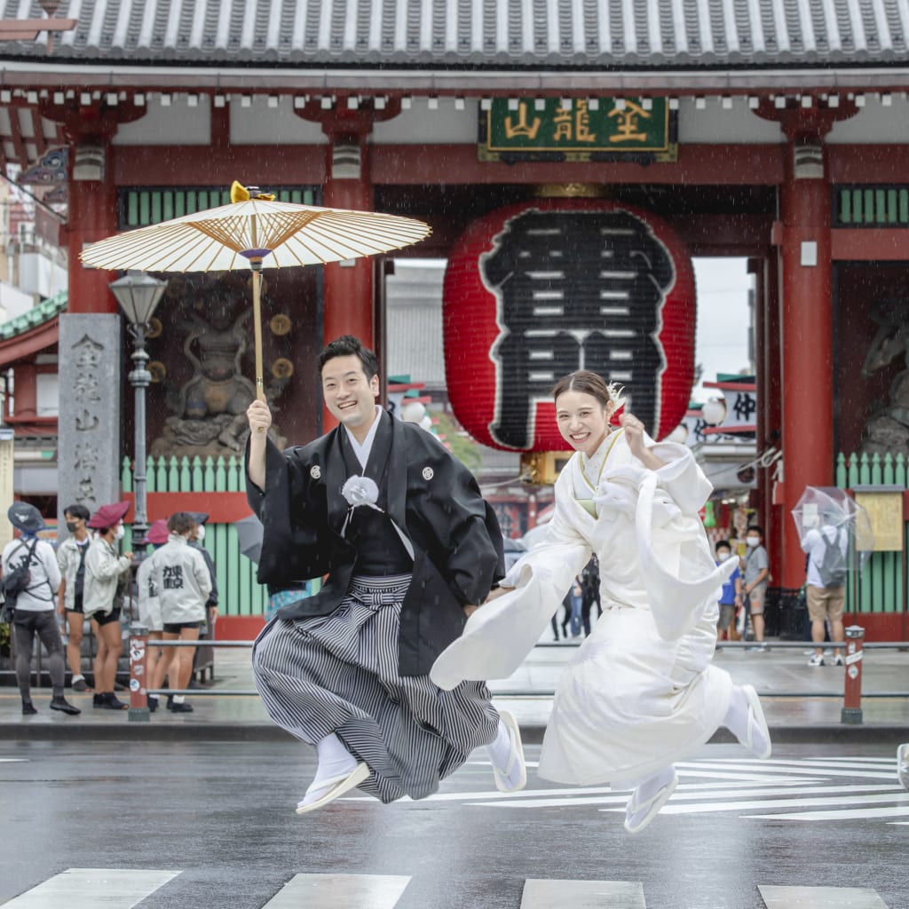 雷門　雨