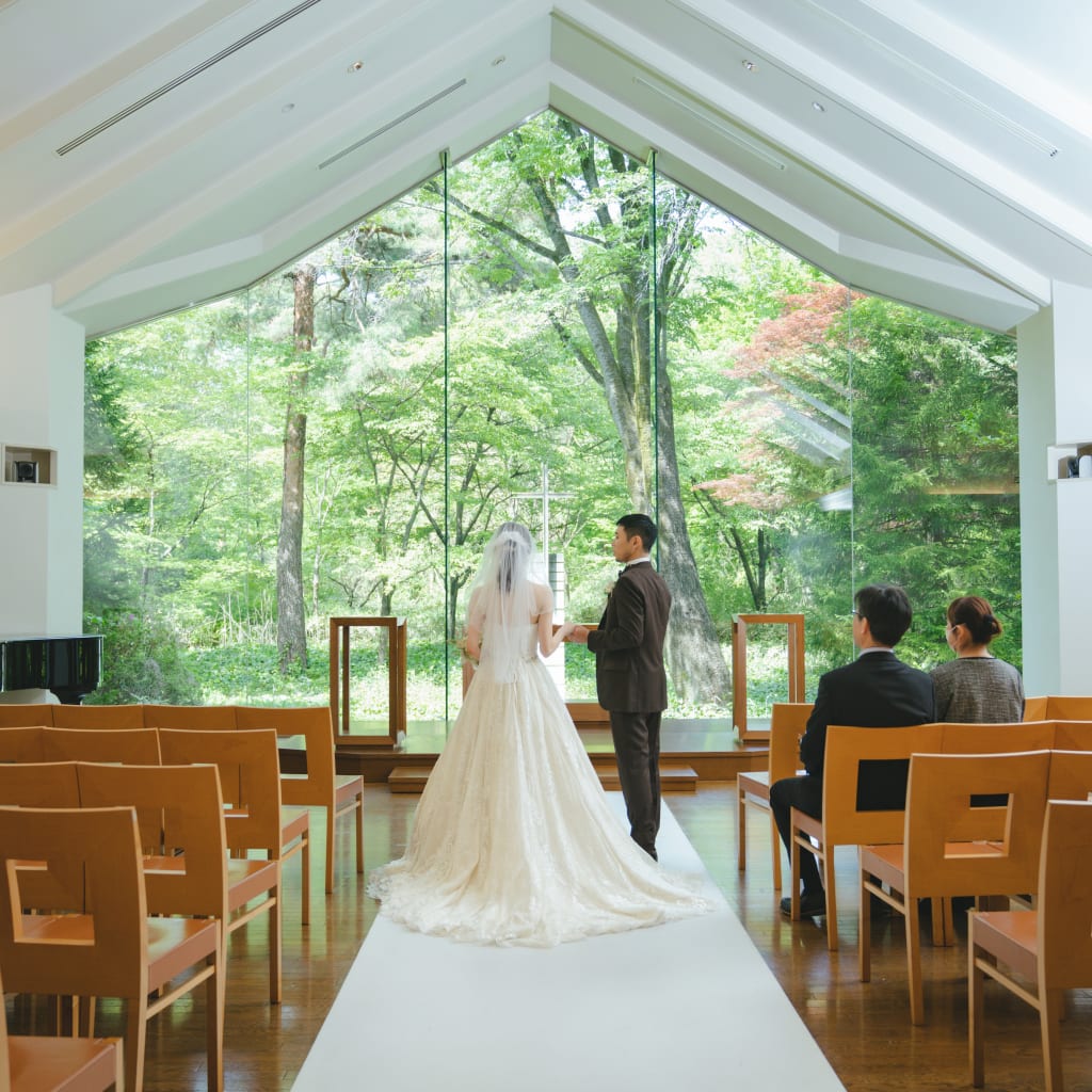 新緑のチャペル | デコルテフォトグラフィー | 前撮り・フォトウェディング