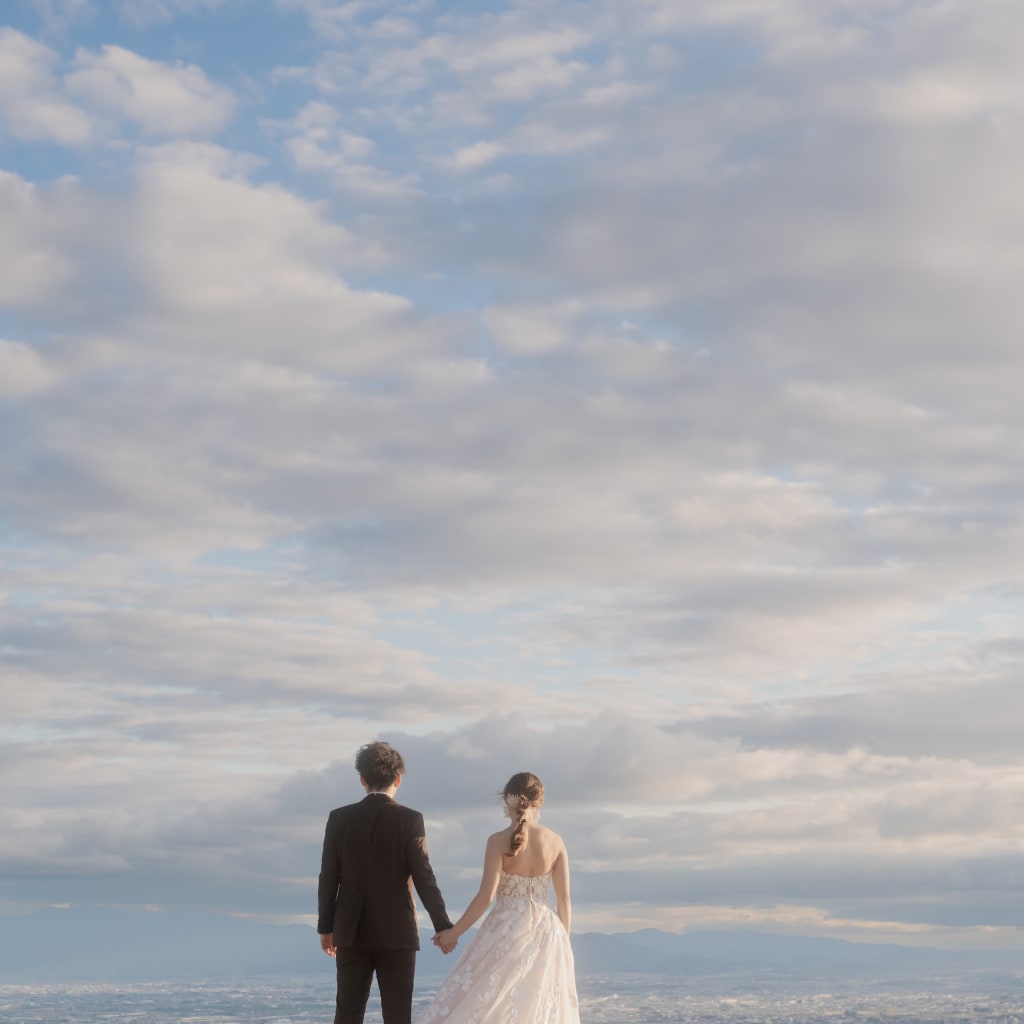 夕日！若草山洋装ロケーション！ | デコルテフォトグラフィー | 前撮り・フォトウェディング