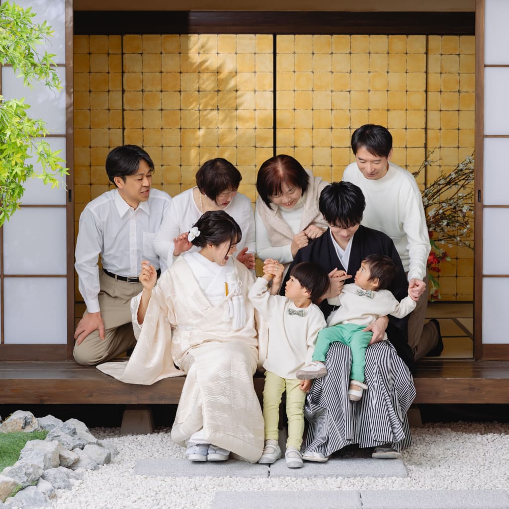 家族みんなで記念撮影♡ | デコルテフォトグラフィー | 前撮り・フォトウェディング