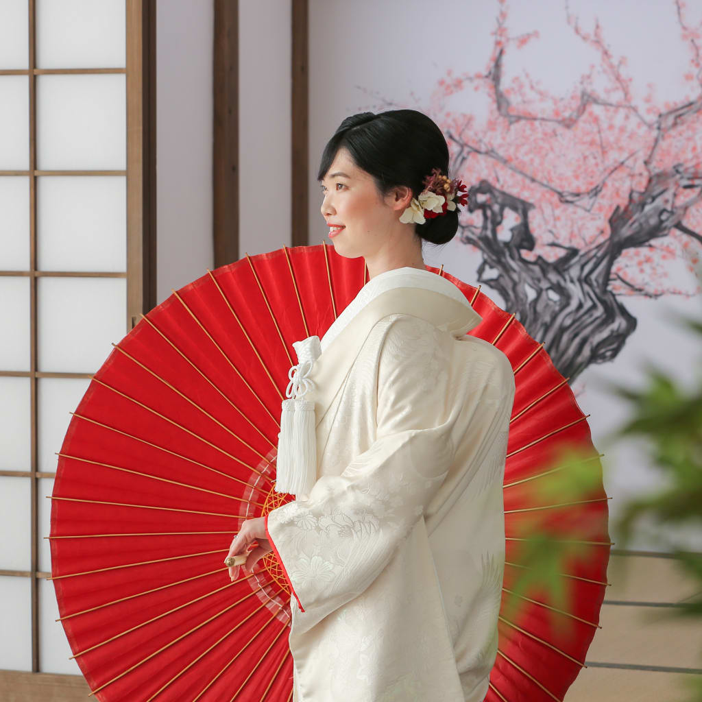 落ち着いた雰囲気で撮る屋内庭園スタジオ♪ | デコルテフォトグラフィー | 前撮り・フォトウェディング