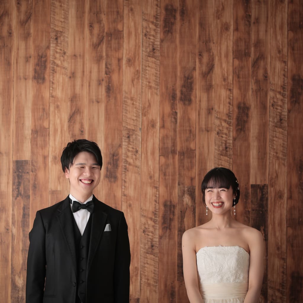 笑顔いっぱい　洋装ハウススタジオ | デコルテフォトグラフィー | 前撮り・フォトウェディング