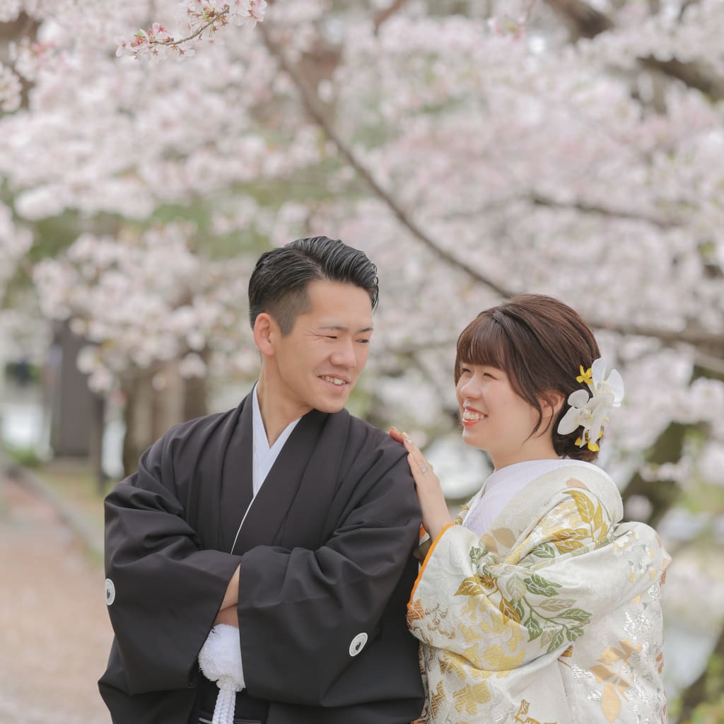 桜満開の八坂ロケーション | デコルテフォトグラフィー | 前撮り・フォトウェディング