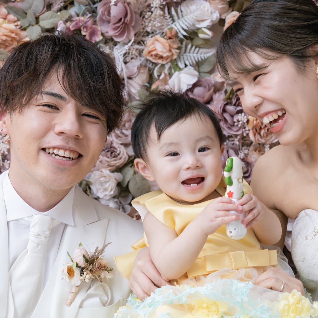 笑顔いっぱいのハウススタジオ | デコルテフォトグラフィー | 前撮り・フォトウェディング