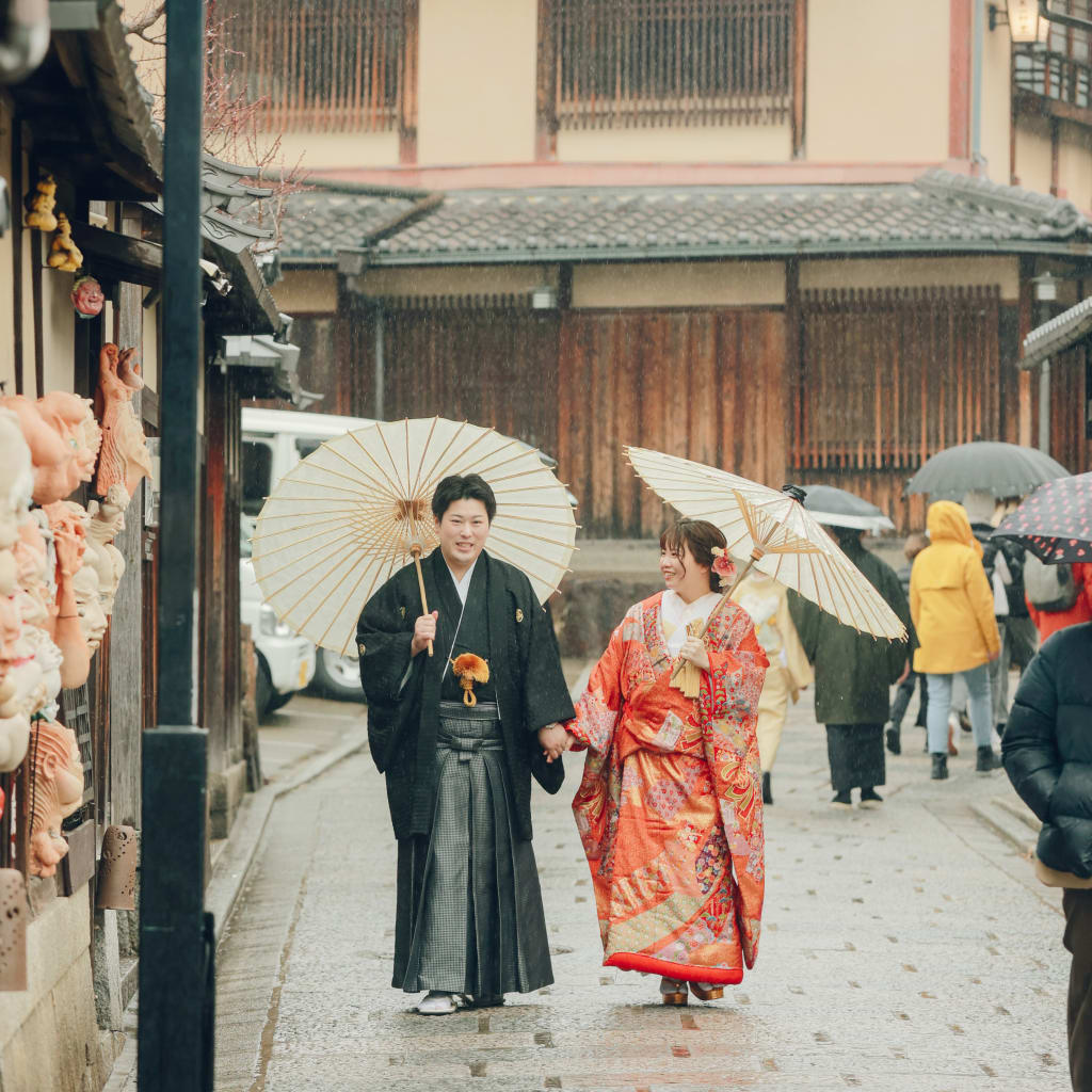 雨の八坂ロケーション♪ | デコルテフォトグラフィー | 前撮り・フォトウェディング