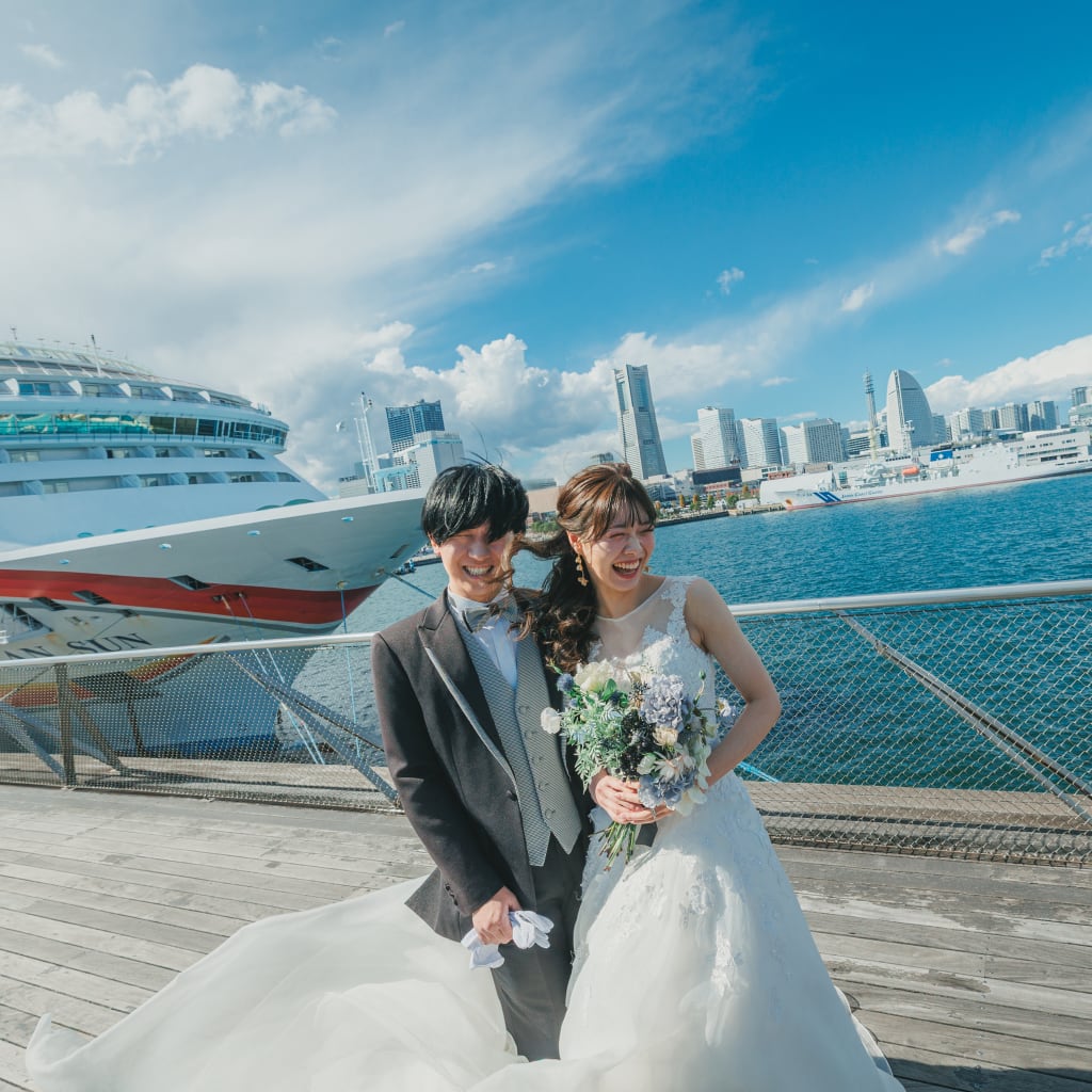 真昼の大桟橋ロケーション！ | デコルテフォトグラフィー | 前撮り・フォトウェディング