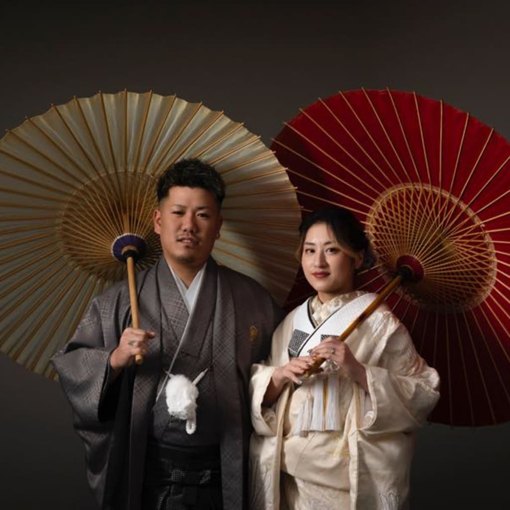 屋内庭園スタジオでカッコよく！ | デコルテフォトグラフィー | 前撮り・フォトウェディング