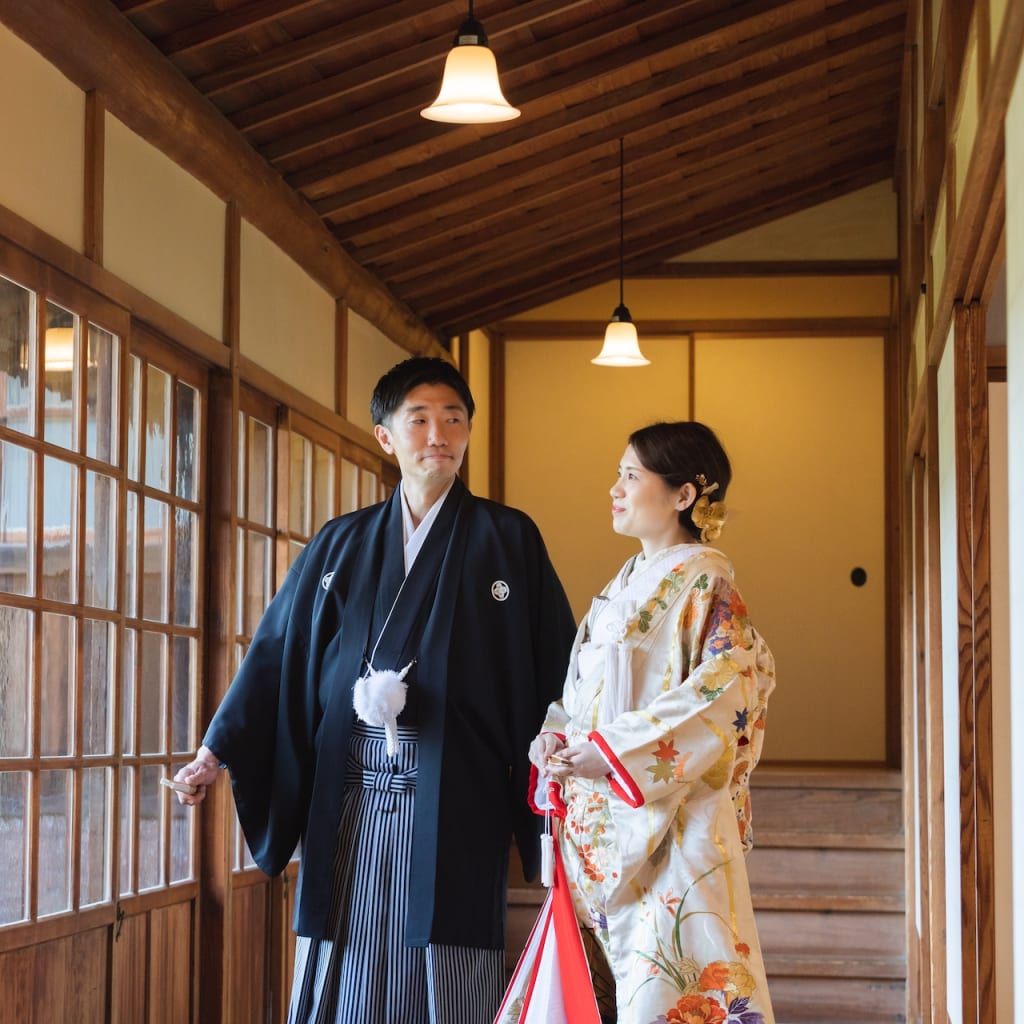 【非日常の空間でゆったり】三溪園 鶴翔閣 【和装ロケーション】 | デコルテフォトグラフィー | 前撮り・フォトウェディング
