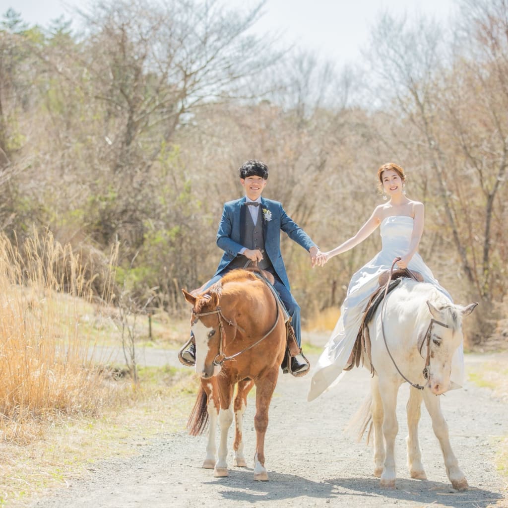 大人気の乗馬ロケーションウェディング | デコルテフォトグラフィー | 前撮り・フォトウェディング
