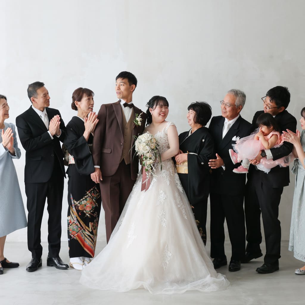 みんなで和装と洋装を | デコルテフォトグラフィー | 前撮り・フォトウェディング