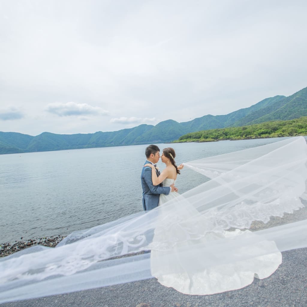 富士山ロケーション、新緑の2着プラン | デコルテフォトグラフィー | 前撮り・フォトウェディング