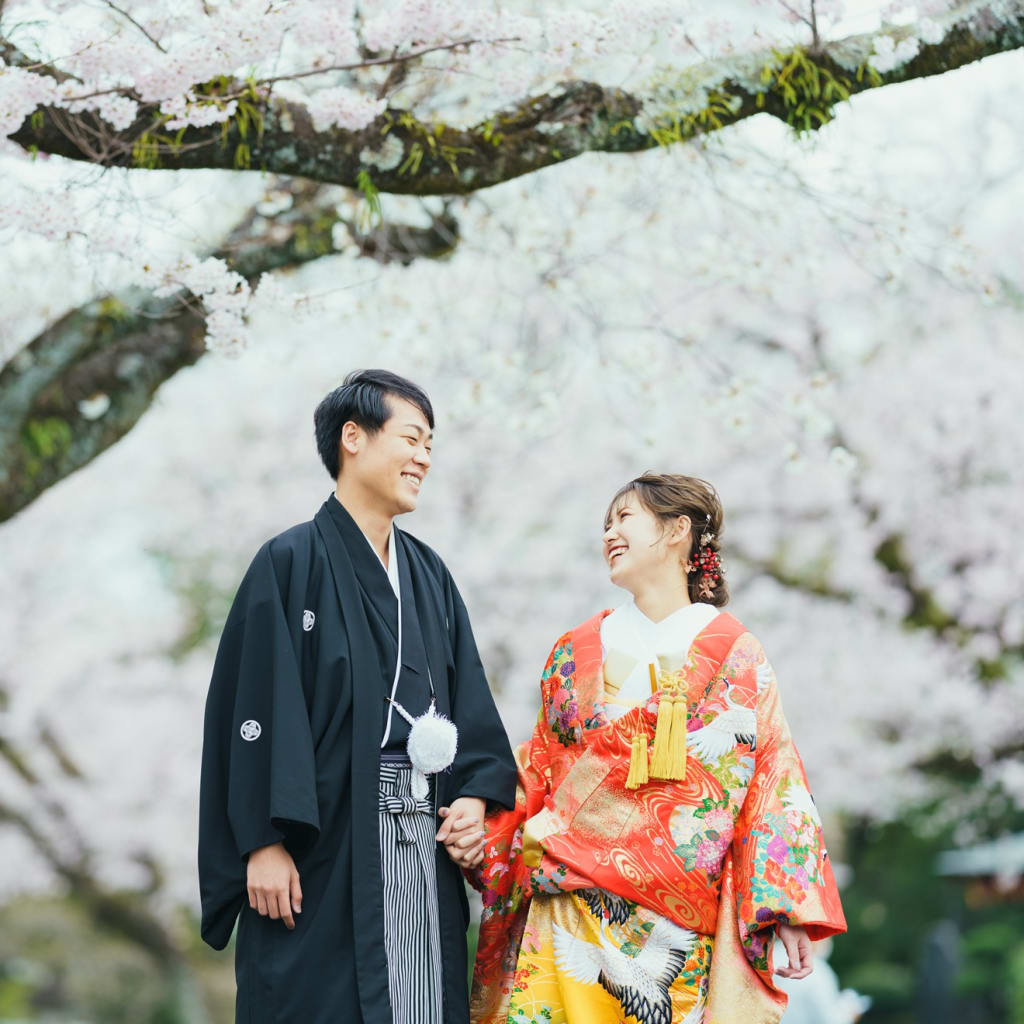 桜ロケーションで和装、洋装両方満喫の富士和装満喫プラン | デコルテフォトグラフィー | 前撮り・フォトウェディング