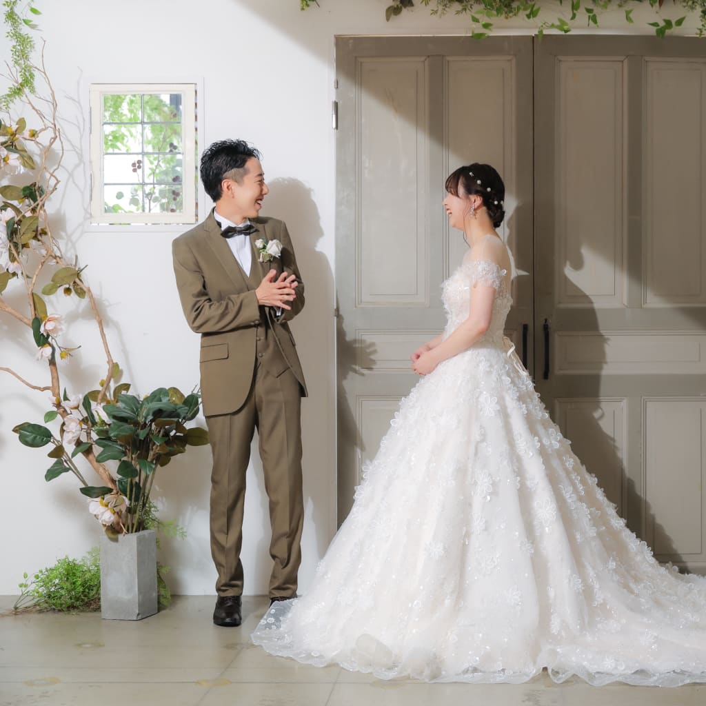 憧れを叶えるウェディングフォト-洋装ハウススタジオ- | デコルテフォトグラフィー | 前撮り・フォトウェディング