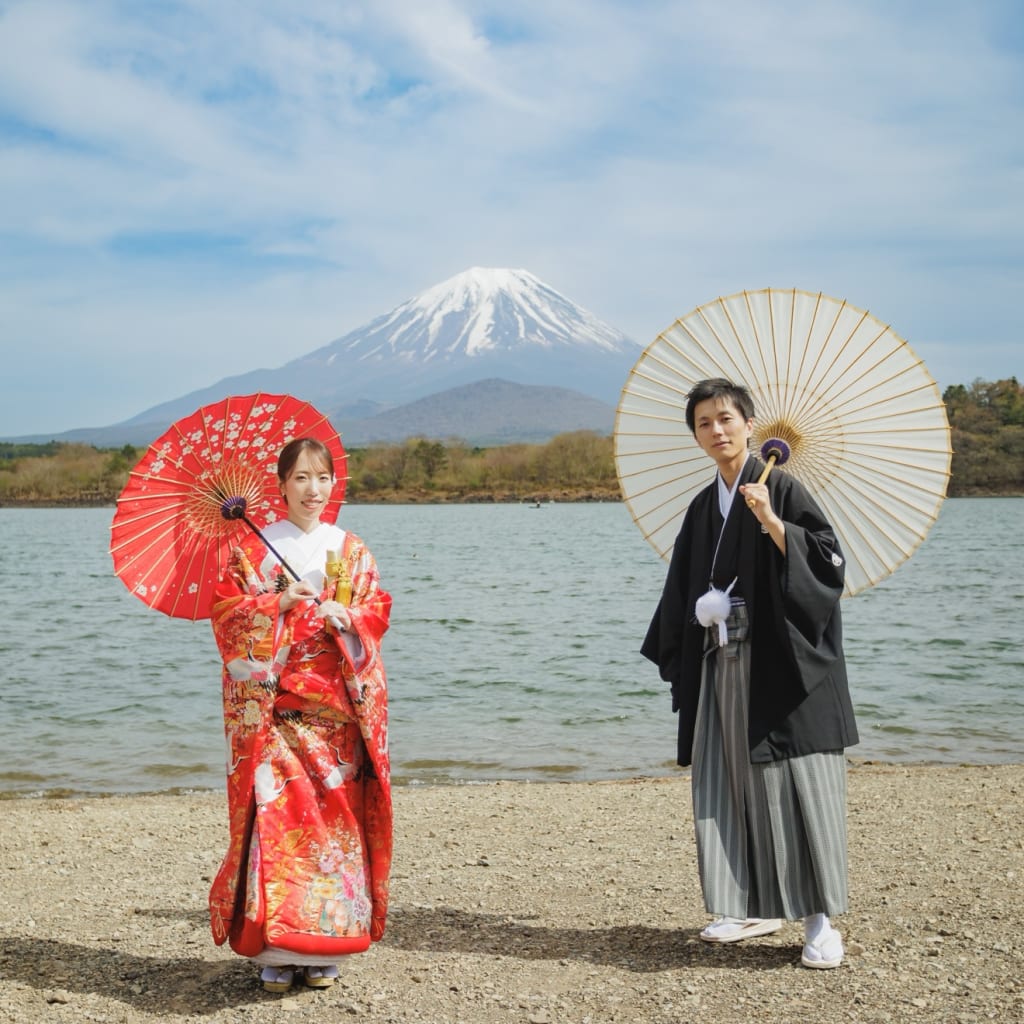 1日で2着撮影できる富士山和装＋洋装プラン