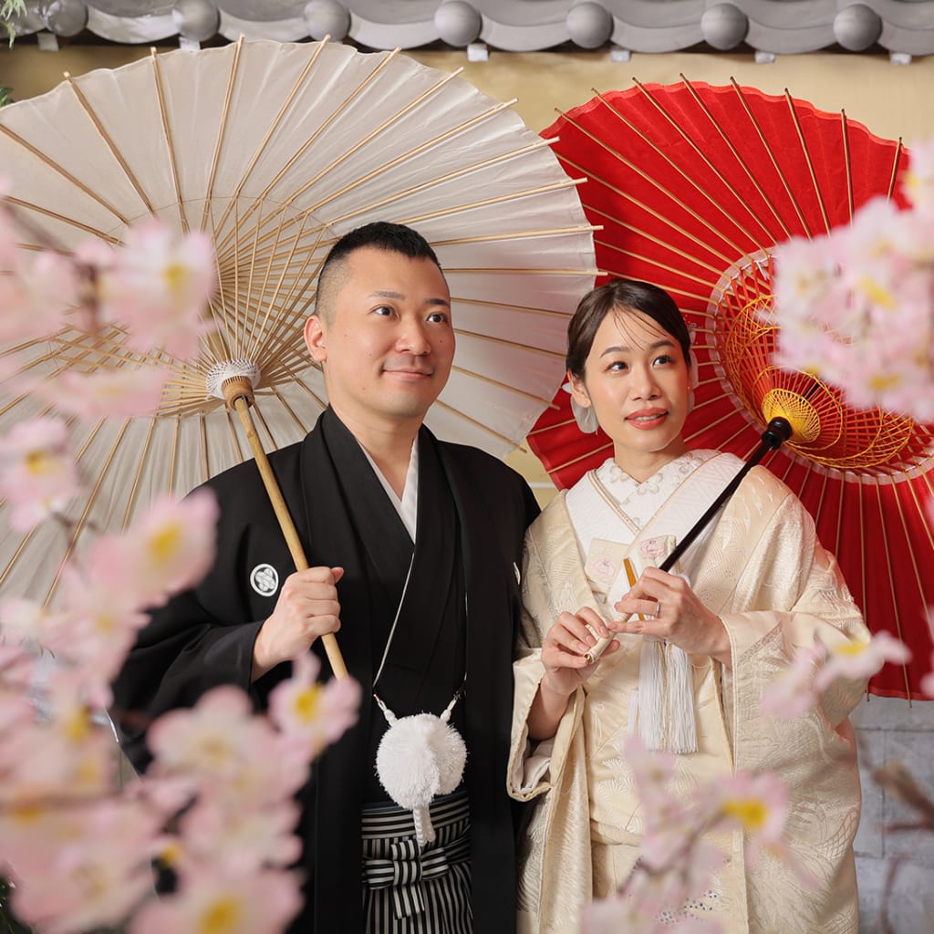 屋内庭園スタジオ 白無垢綿帽子 | デコルテフォトグラフィー | 前撮り・フォトウェディング