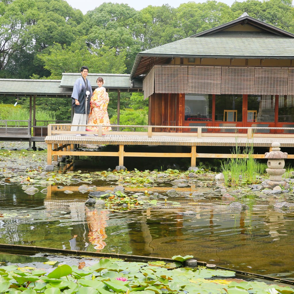 白鳥庭園