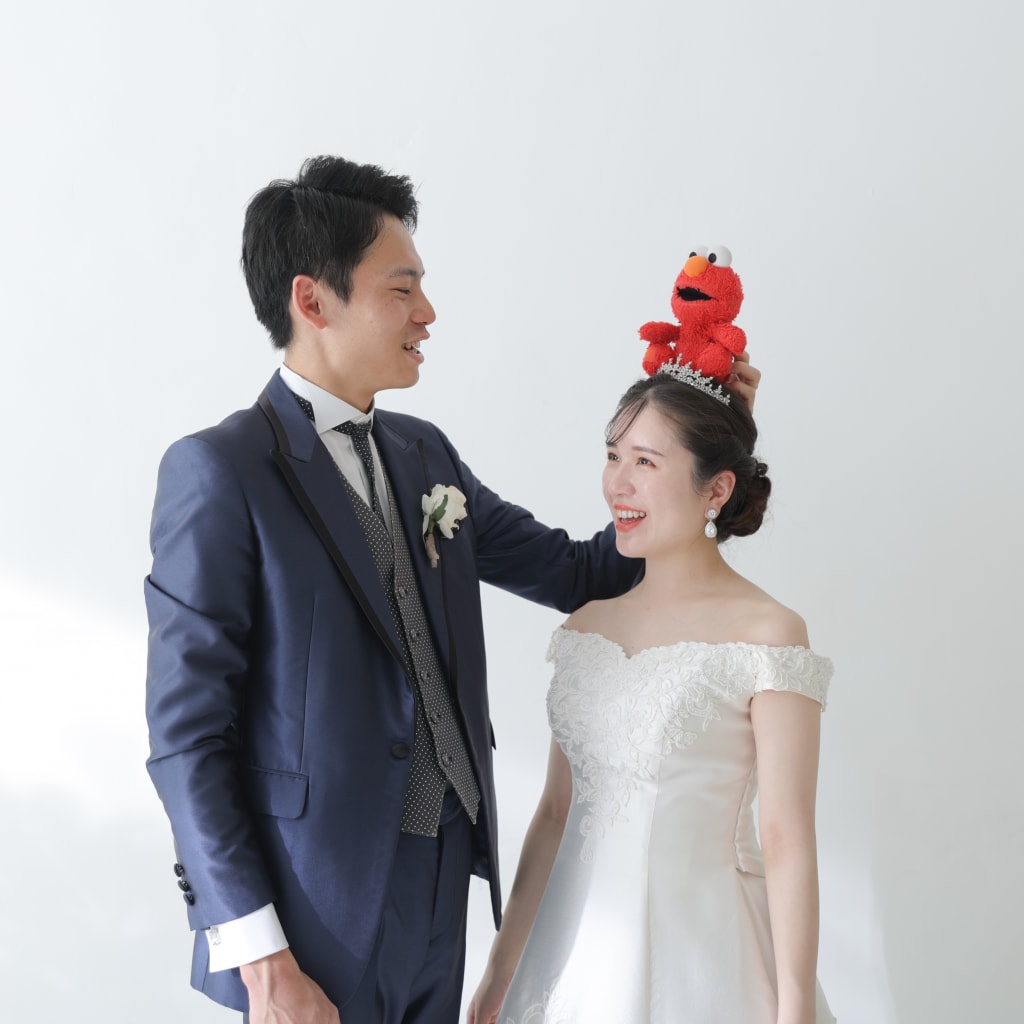 可愛いアイテムと一緒に | デコルテフォトグラフィー | 前撮り・フォトウェディング