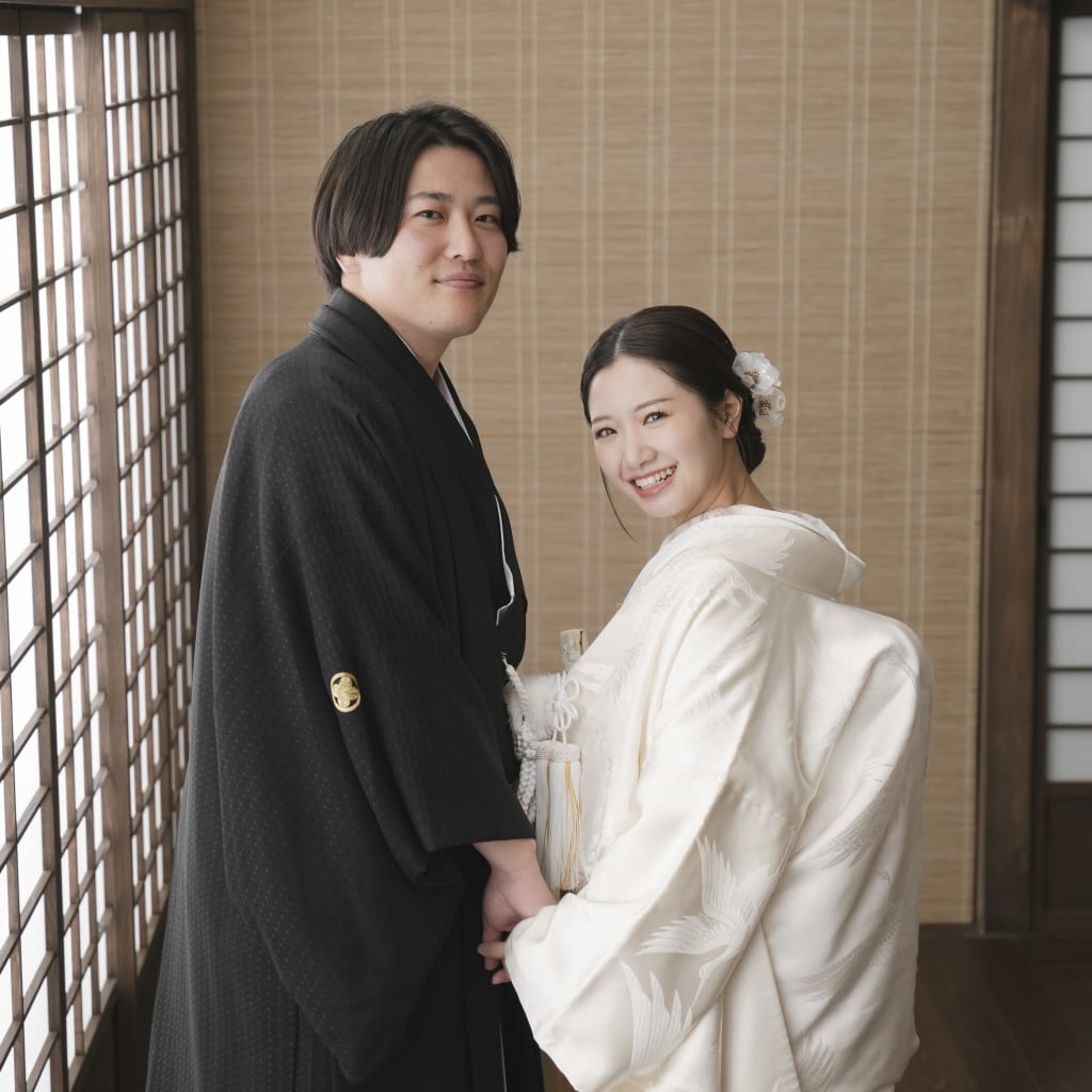 ハッピーオーラ満載！屋内庭園 | デコルテフォトグラフィー | 前撮り・フォトウェディング