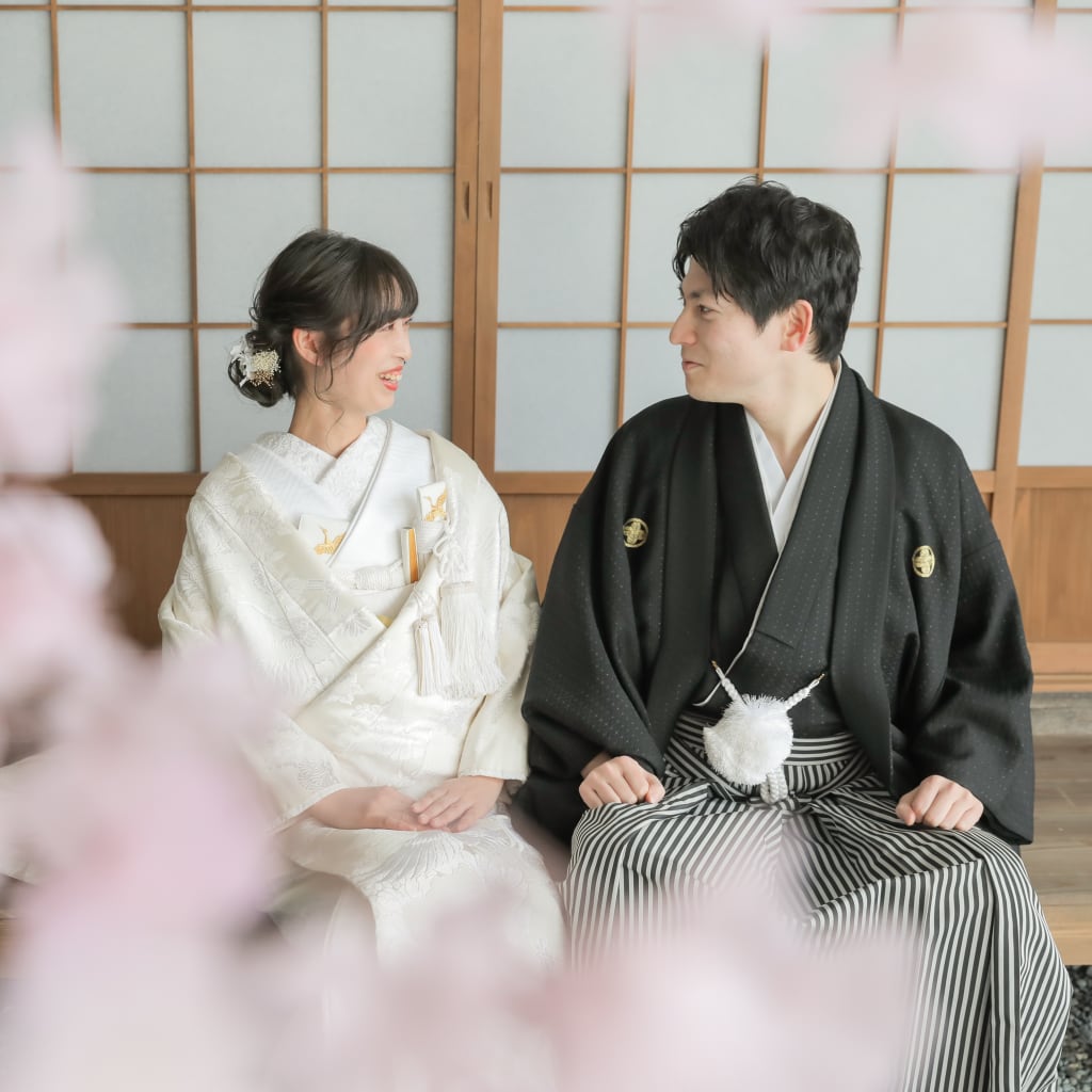 桜と一緒に！屋内庭園スタジオ | デコルテフォトグラフィー | 前撮り・フォトウェディング
