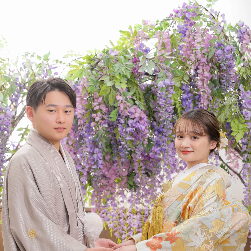 思い出のものと一緒に | スタジオAQUA 千葉船橋店 | 前撮り・フォトウェディング