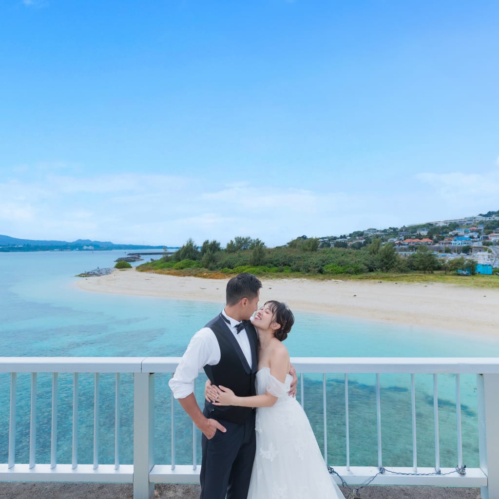 古宇利島ビーチでふたりらしく | デコルテフォトグラフィー | 前撮り・フォトウェディング