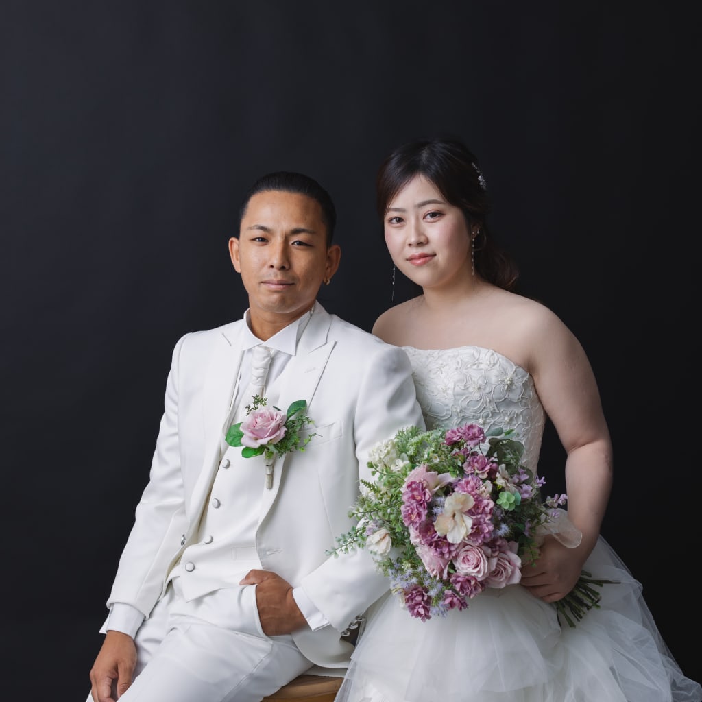 シンプルにキメるスタジオ撮影 | デコルテフォトグラフィー | 前撮り・フォトウェディング