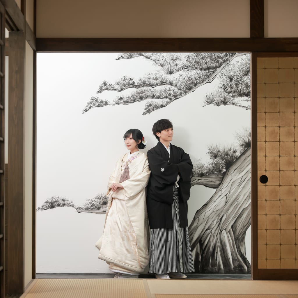春から秋まで好きな季節で！屋内庭園で和装撮影◎ | デコルテフォトグラフィー | 前撮り・フォトウェディング