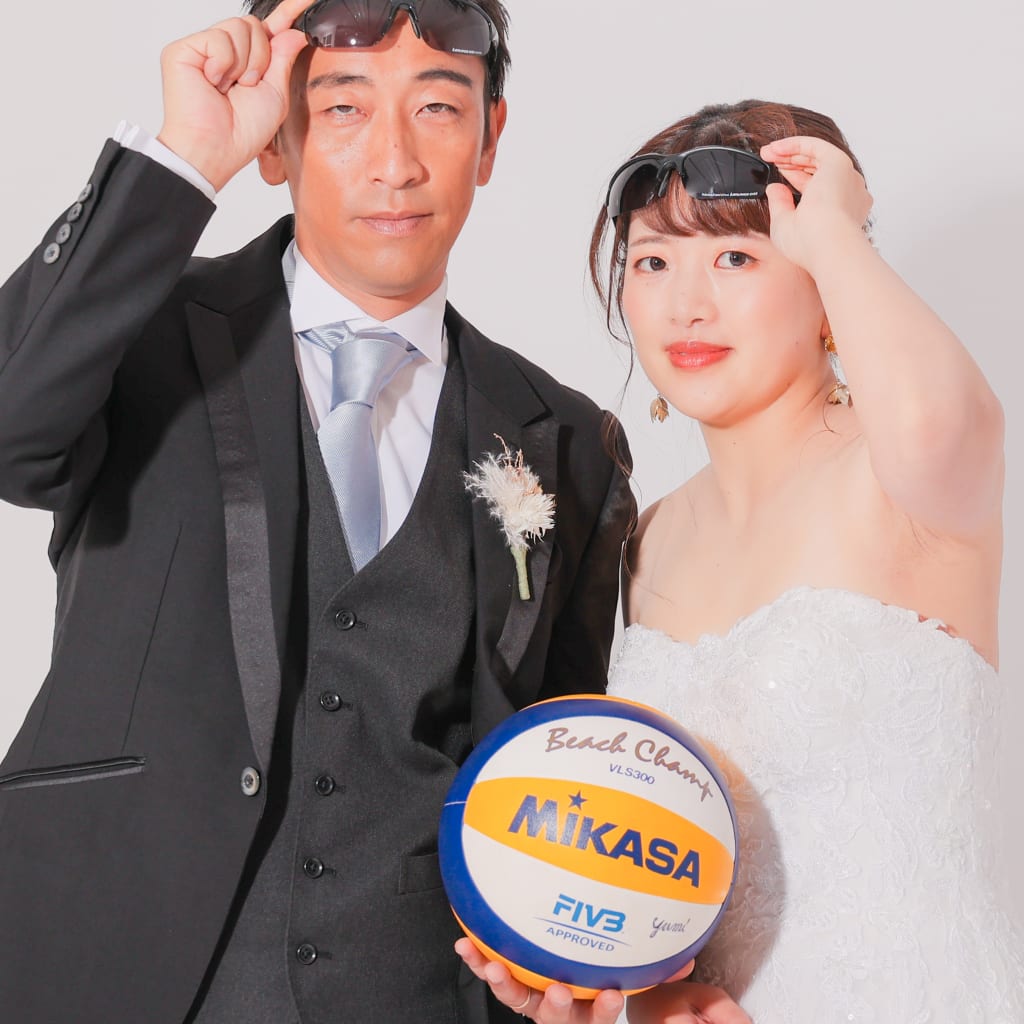 二人の好きなものを取り入れて　photo by谷澤明美 | デコルテフォトグラフィー | 前撮り・フォトウェディング