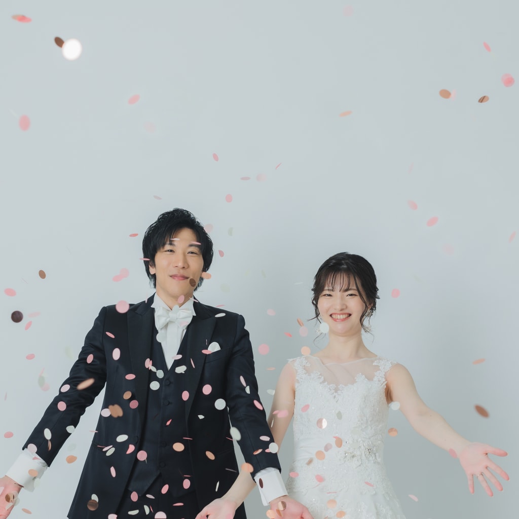 和装は屋内庭園スタジオ、ウェディングドレスはハウススタジオで♪ | デコルテフォトグラフィー | 前撮り・フォトウェディング