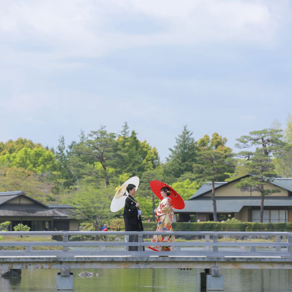 日本庭園でロケーション撮影 | デコルテフォトグラフィー | 前撮り・フォトウェディング