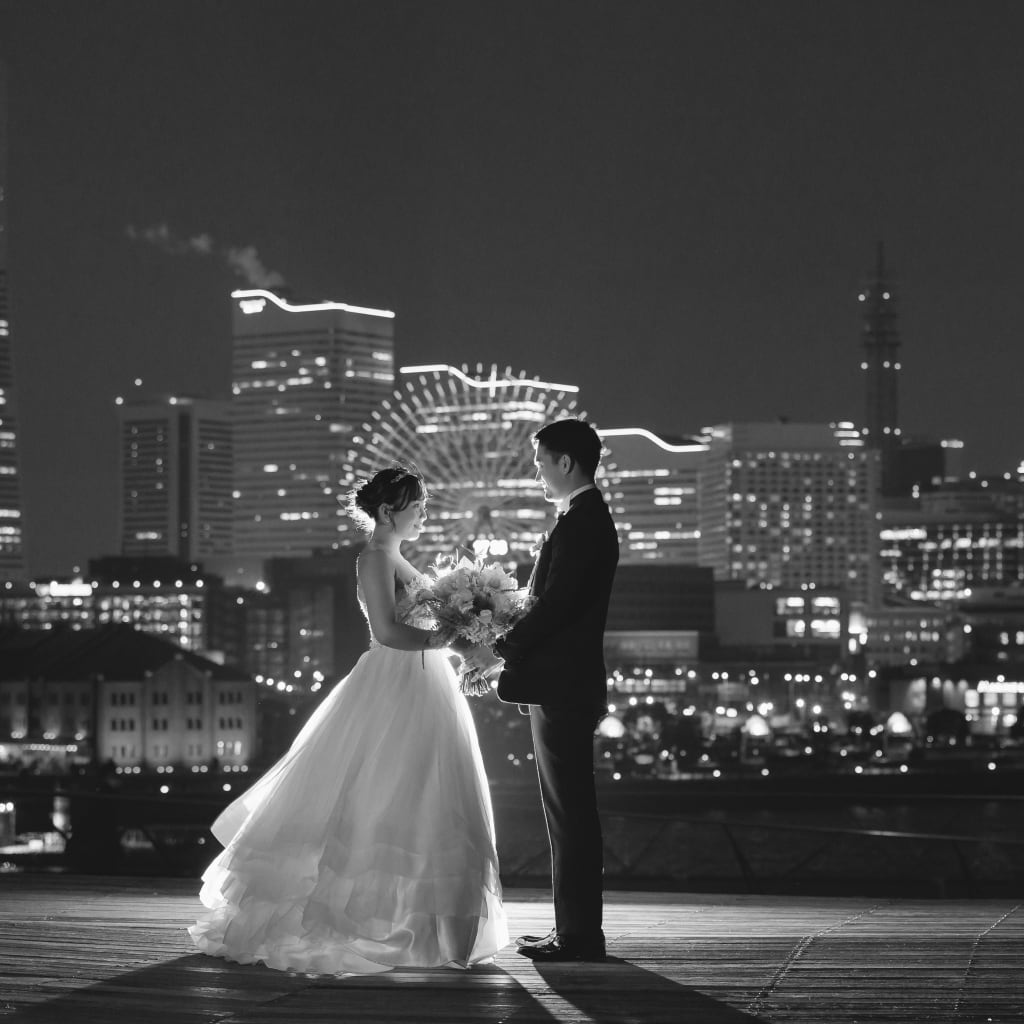 小雨でも綺麗な大桟橋夜景ロケーション！ | デコルテフォトグラフィー | 前撮り・フォトウェディング