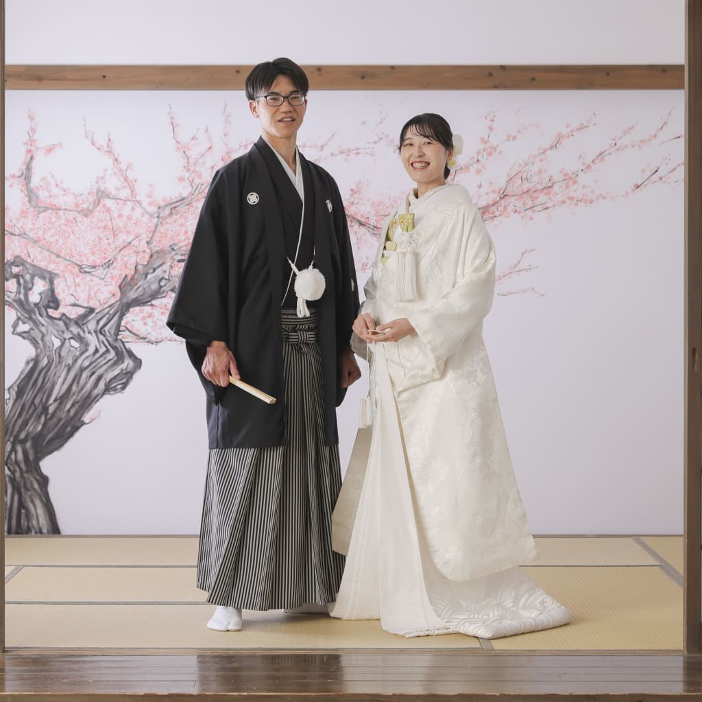 白無垢屋内庭園スタジオ | デコルテフォトグラフィー | 前撮り・フォトウェディング