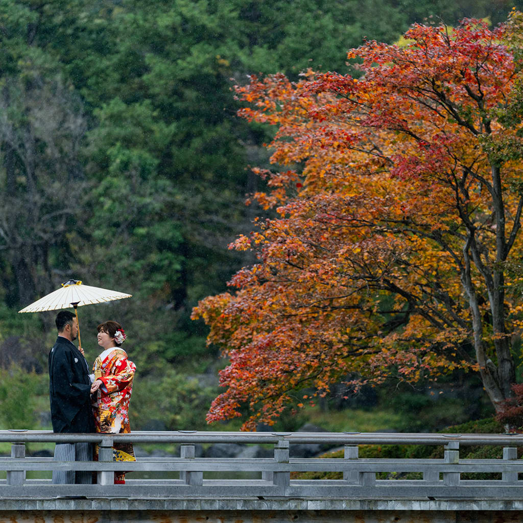 紅葉が見頃に | デコルテフォトグラフィー | 前撮り・フォトウェディング