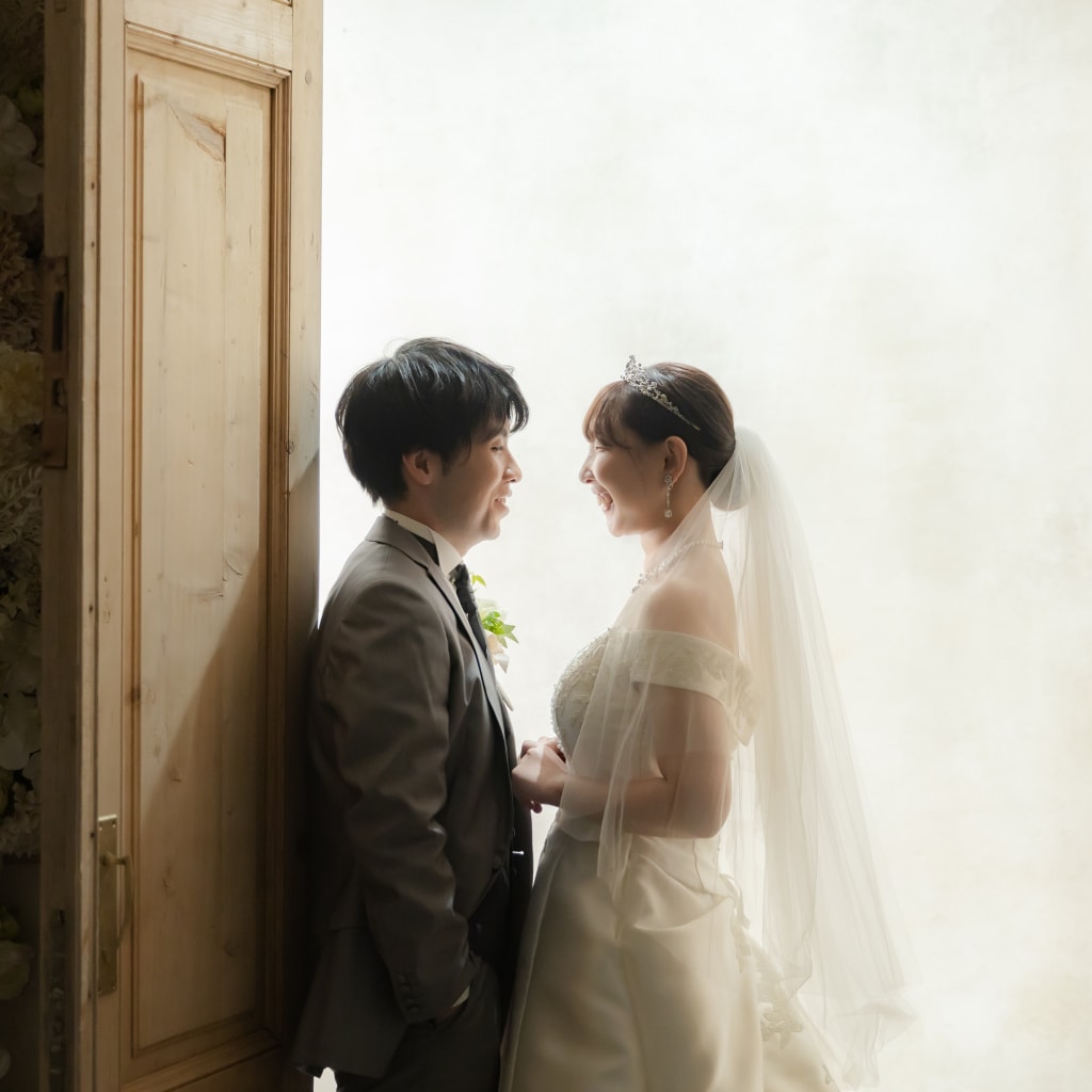 洋装チャペルスタジオ | デコルテフォトグラフィー | 前撮り・フォトウェディング