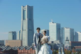 横浜の絶景をバックに。爽やかなロケーションフォト　photo by 谷澤明美