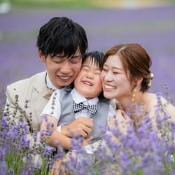 家族3人で残すウェディングフォト